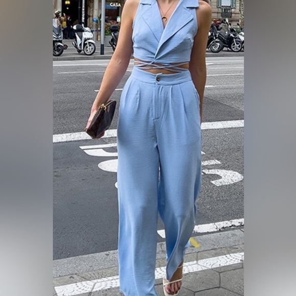 Shein  top  crop and cross wrap - Picture 3 of 7